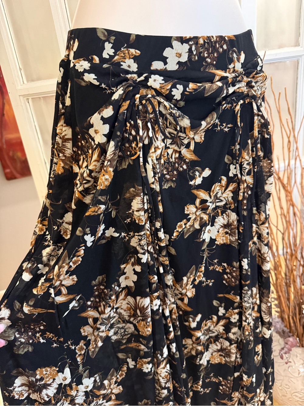 Three Birds Nest Let It Layer Floral Skirt - Picture 4 of 7